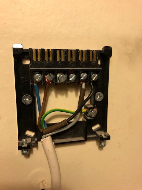 Drayton wall plate with unit removed.jpg