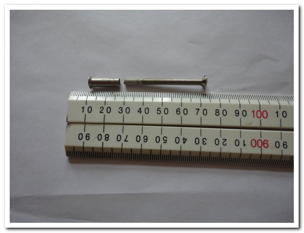 DSC02859 Connecting Screw (1 of 2).jpg