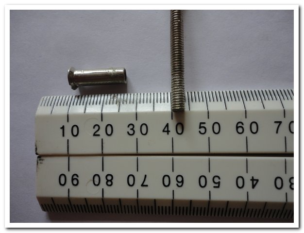 DSC02862 Connecting Screw (2 of 2).jpg