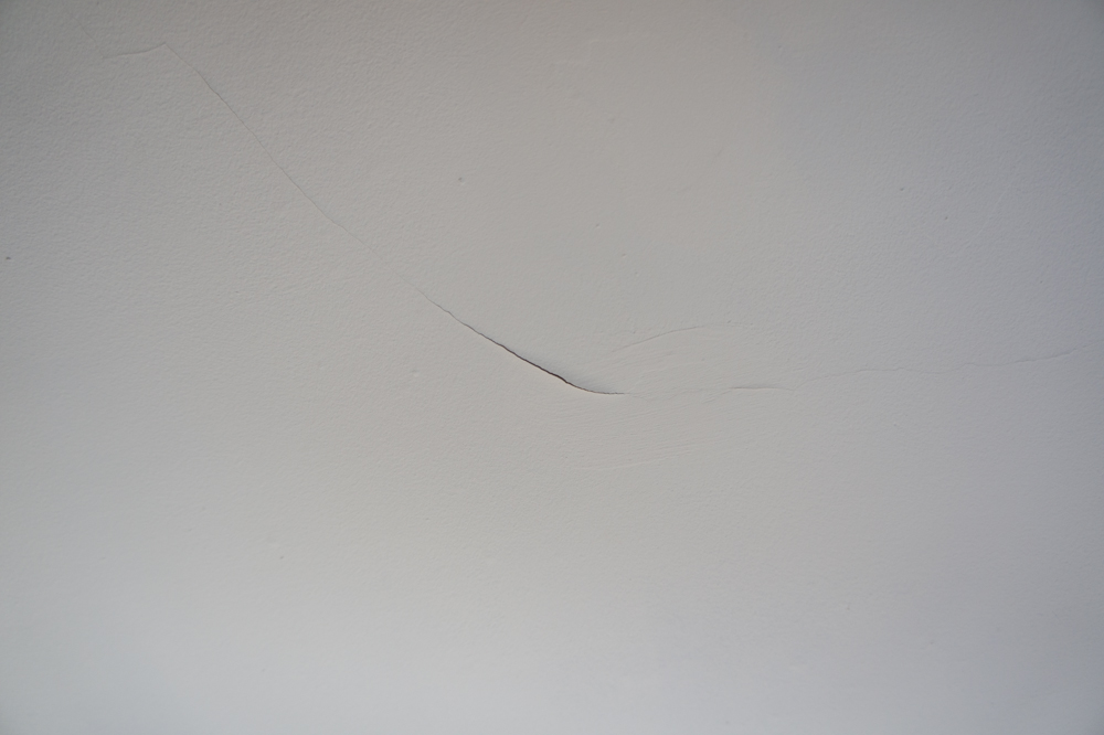 Bathroom paint flaking? DIYnot Forums