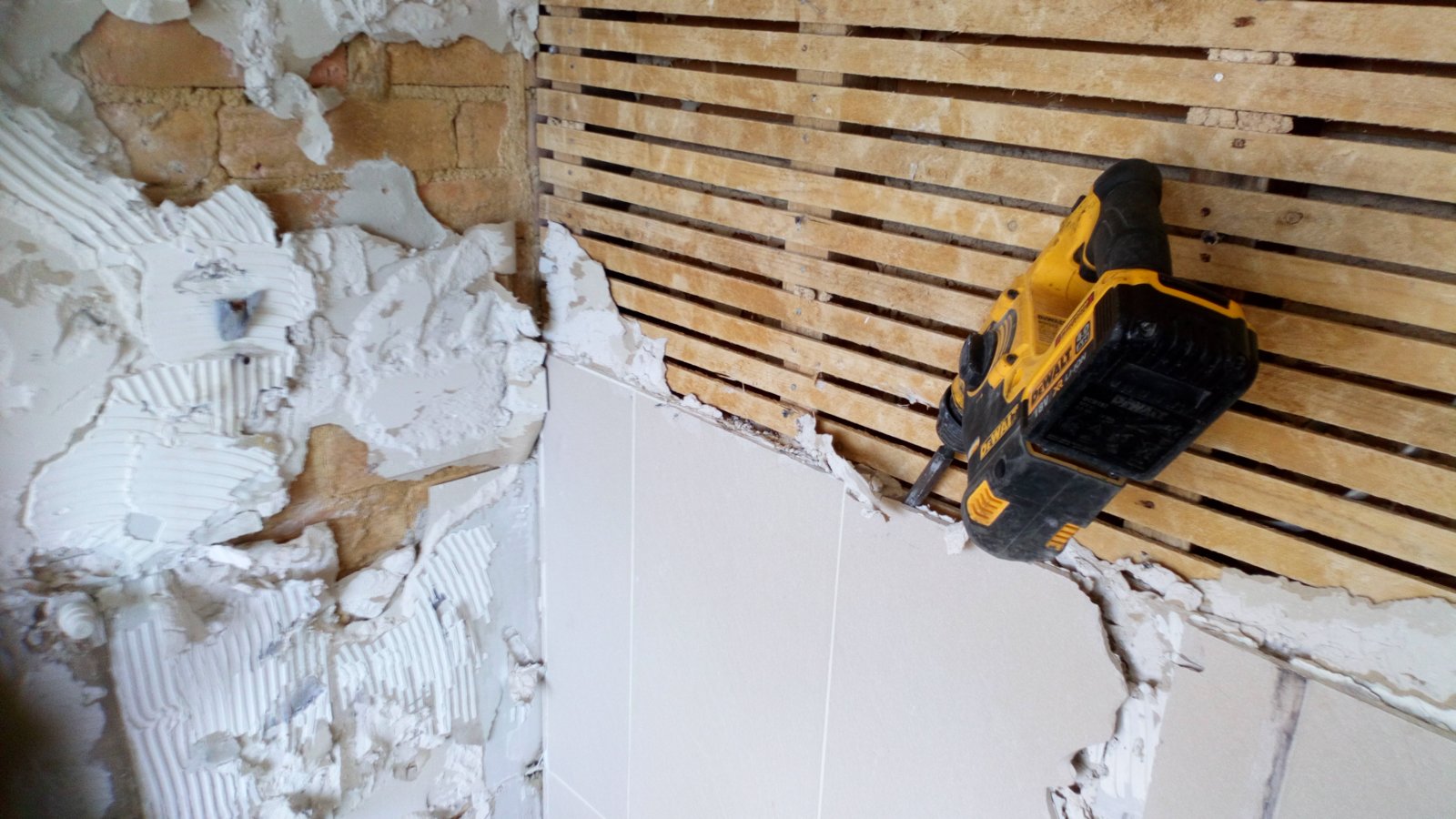 Getting tiles off DIYnot Forums