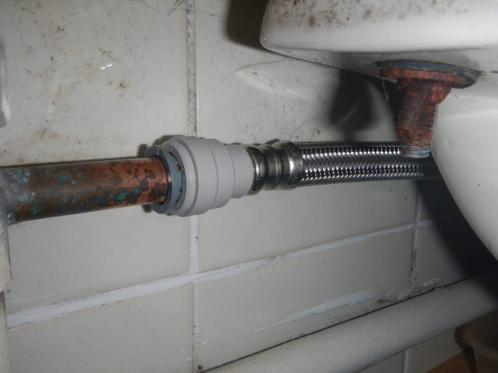 1/2" BSP hose to isolating valve? DIYnot Forums