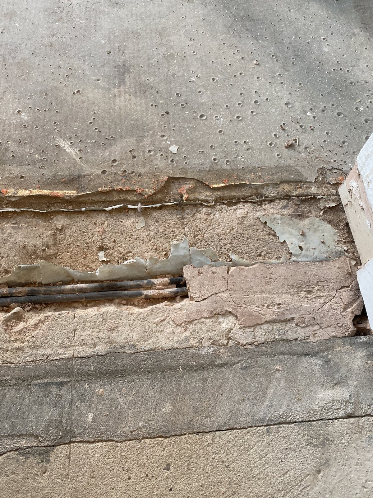 Copper pipes just under floor DIYnot Forums