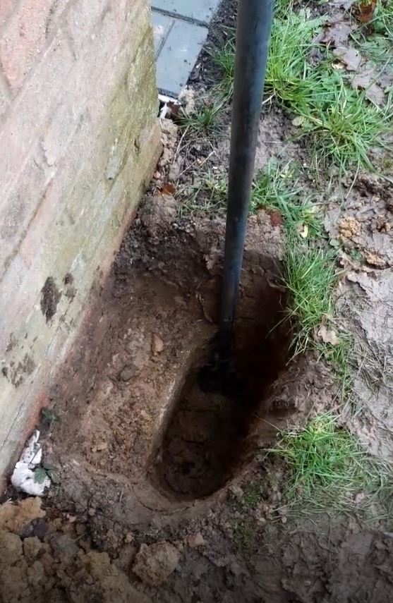 Foundation trial hole 1.JPG