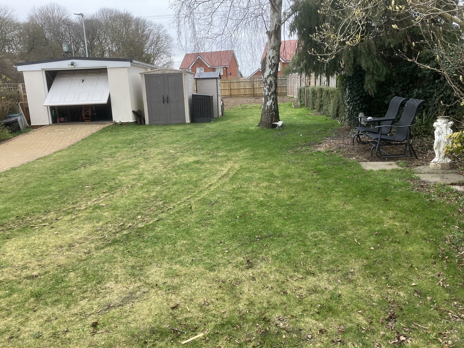 Full length from patio..JPG