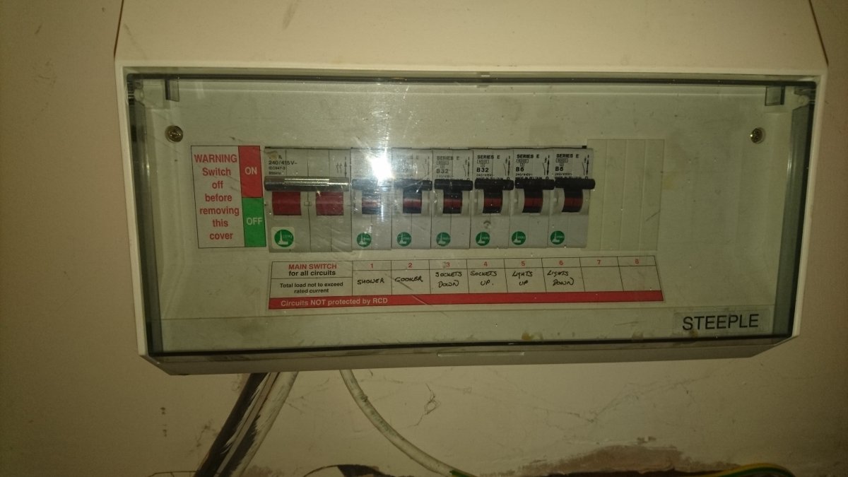 Fuse box.JPG