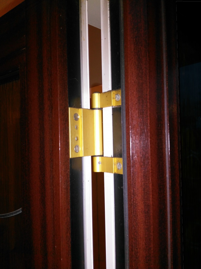 How to adjust this old UPVC door/hinge? DIYnot Forums