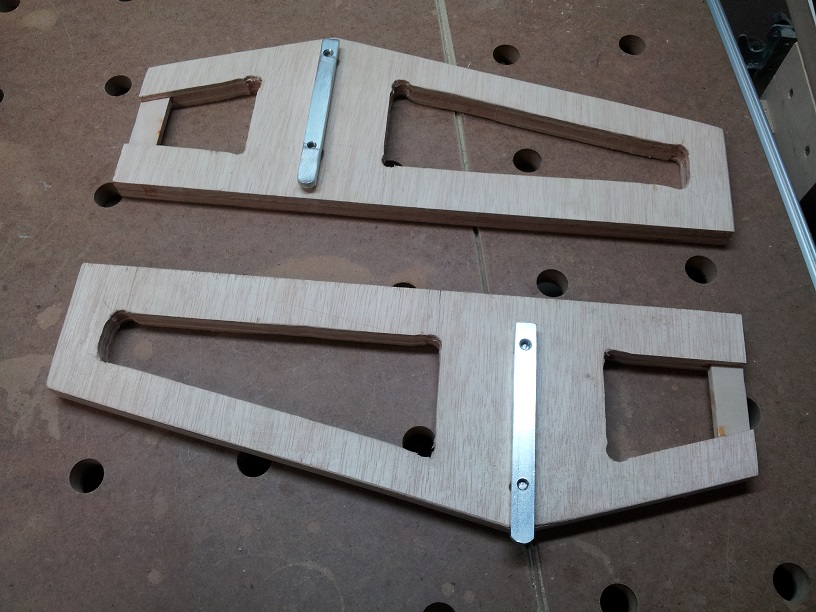 Home-made Rail Squaring Jig 001_02.jpg
