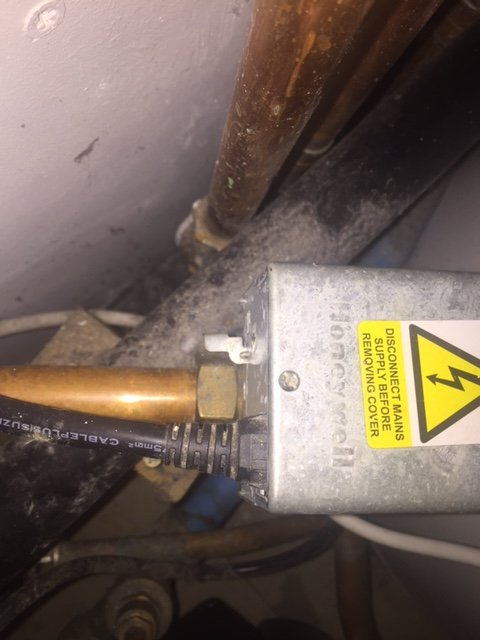 hotwater valve 1.JPG