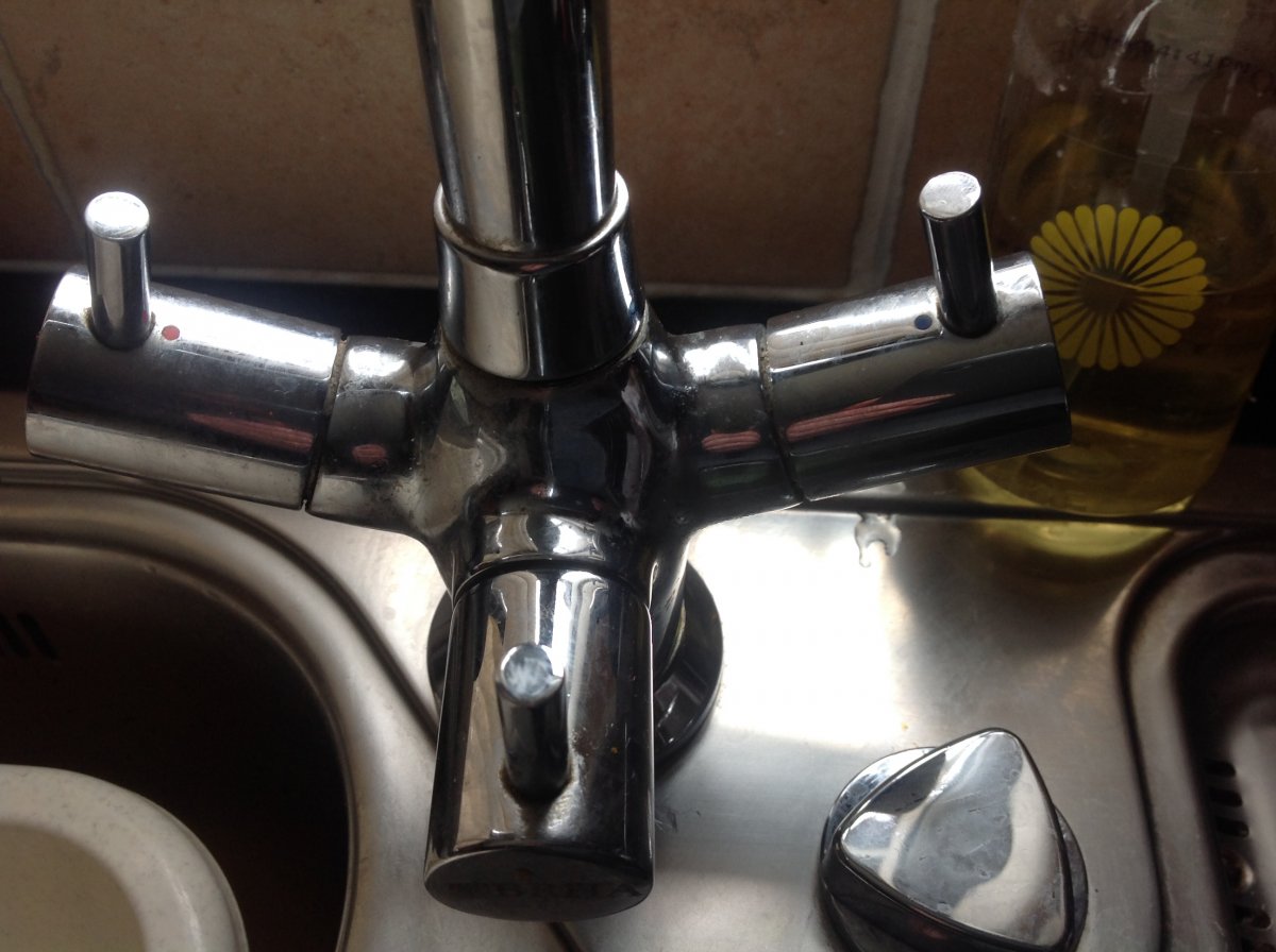 How do I change washer(s) in this tap ? DIYnot Forums