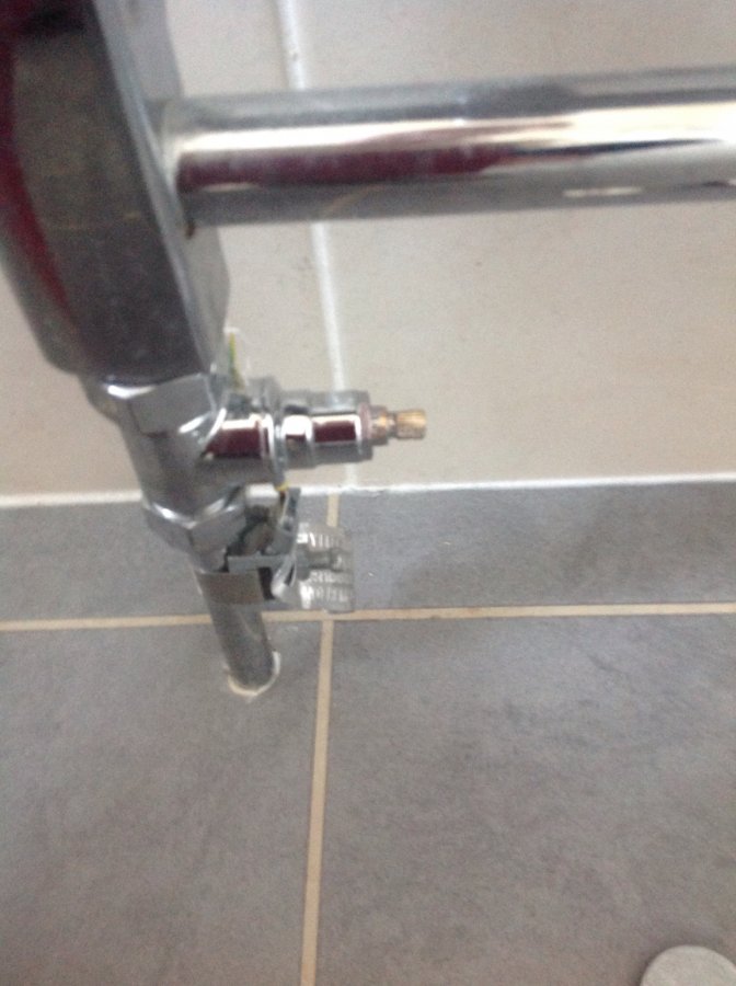 Valve stuck on bathroom towel rad DIYnot Forums