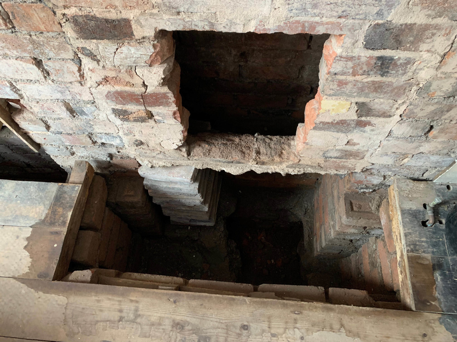 Clearing out Chimney Ash Pit DIYnot Forums