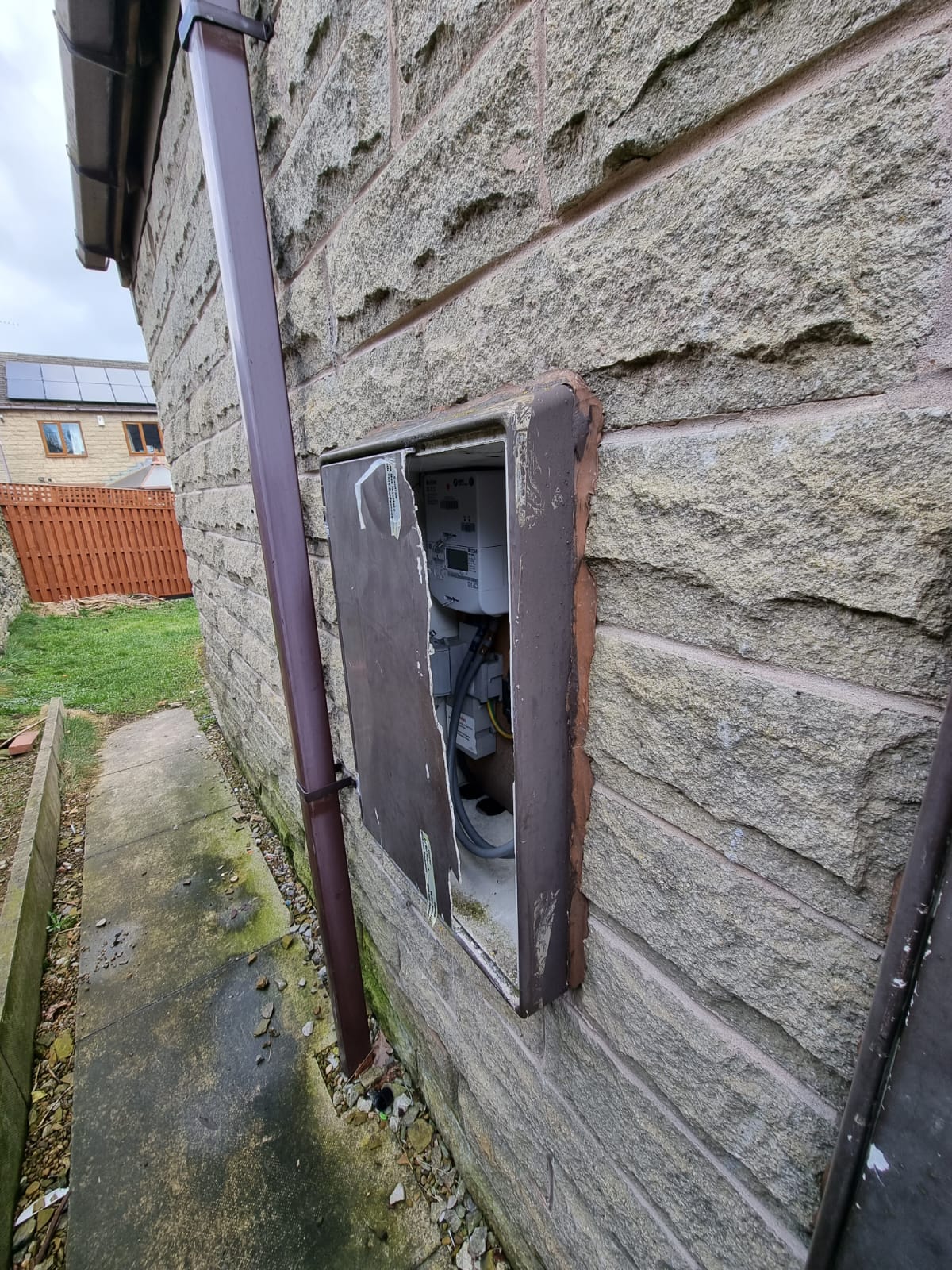 Replacement door on meter box DIYnot Forums