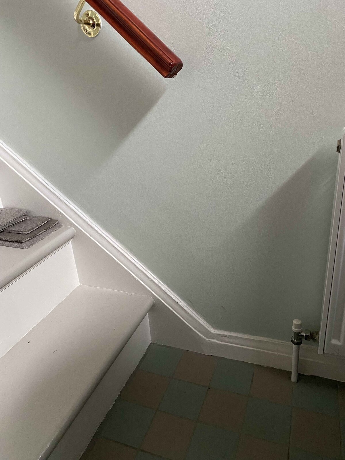 How to replace skirting board running up a stair case DIYnot Forums