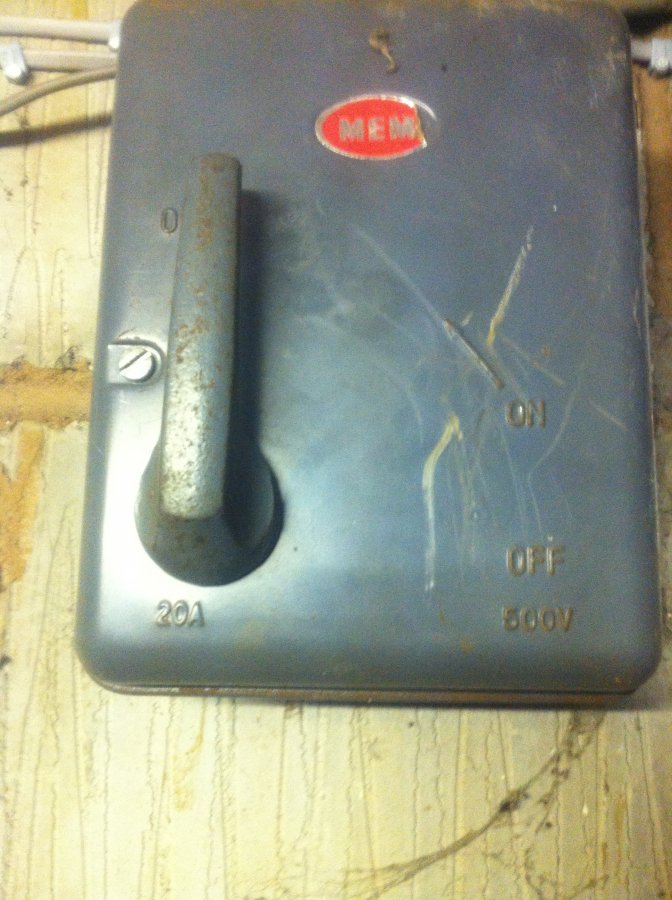 Wiring for a compressor | DIYnot Forums