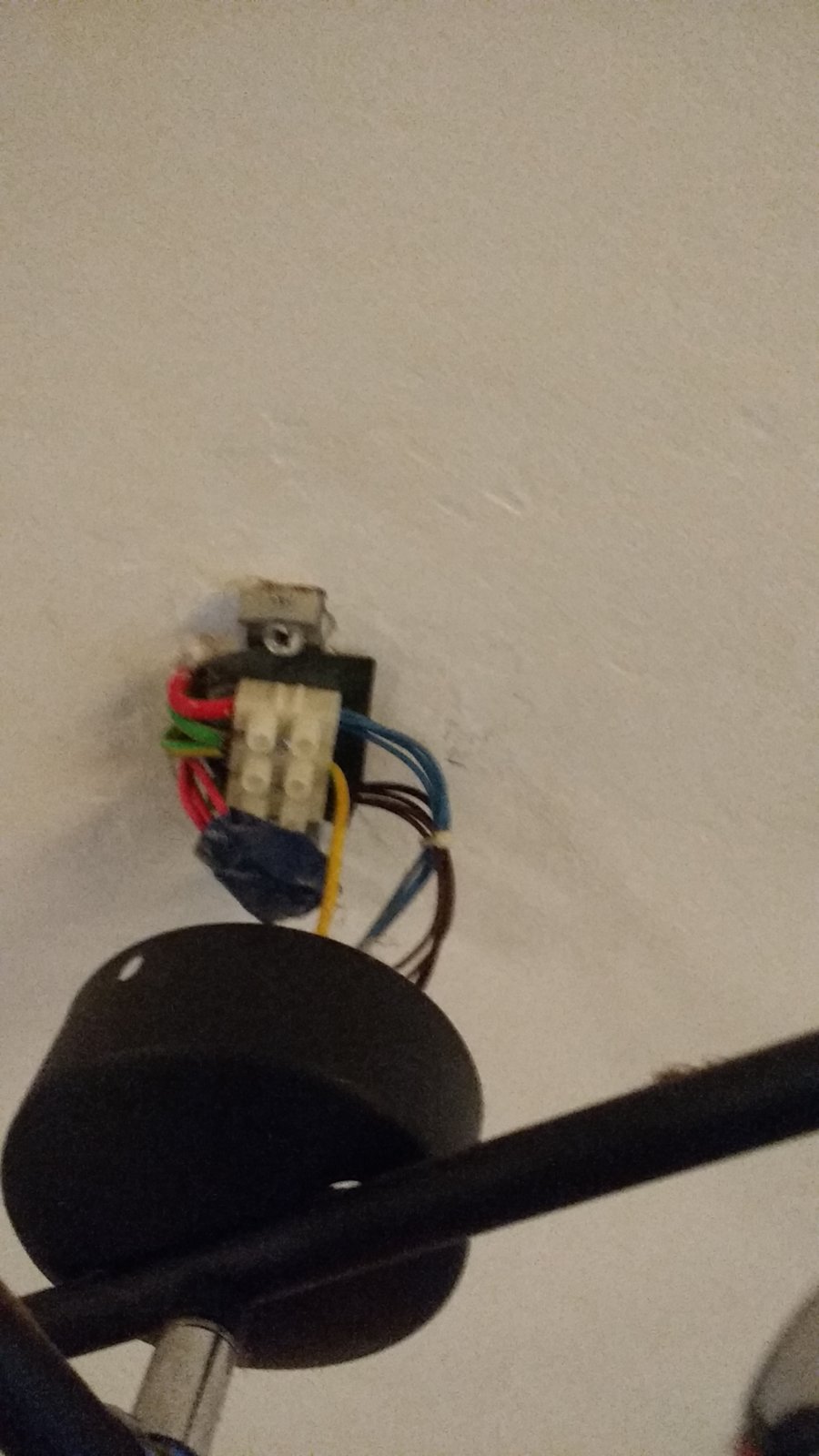 Ceiling Light Wiring Block Safe? Page 2 DIYnot Forums