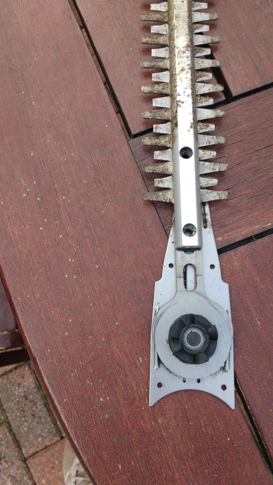 Gtech hedge trimmer DIYnot Forums