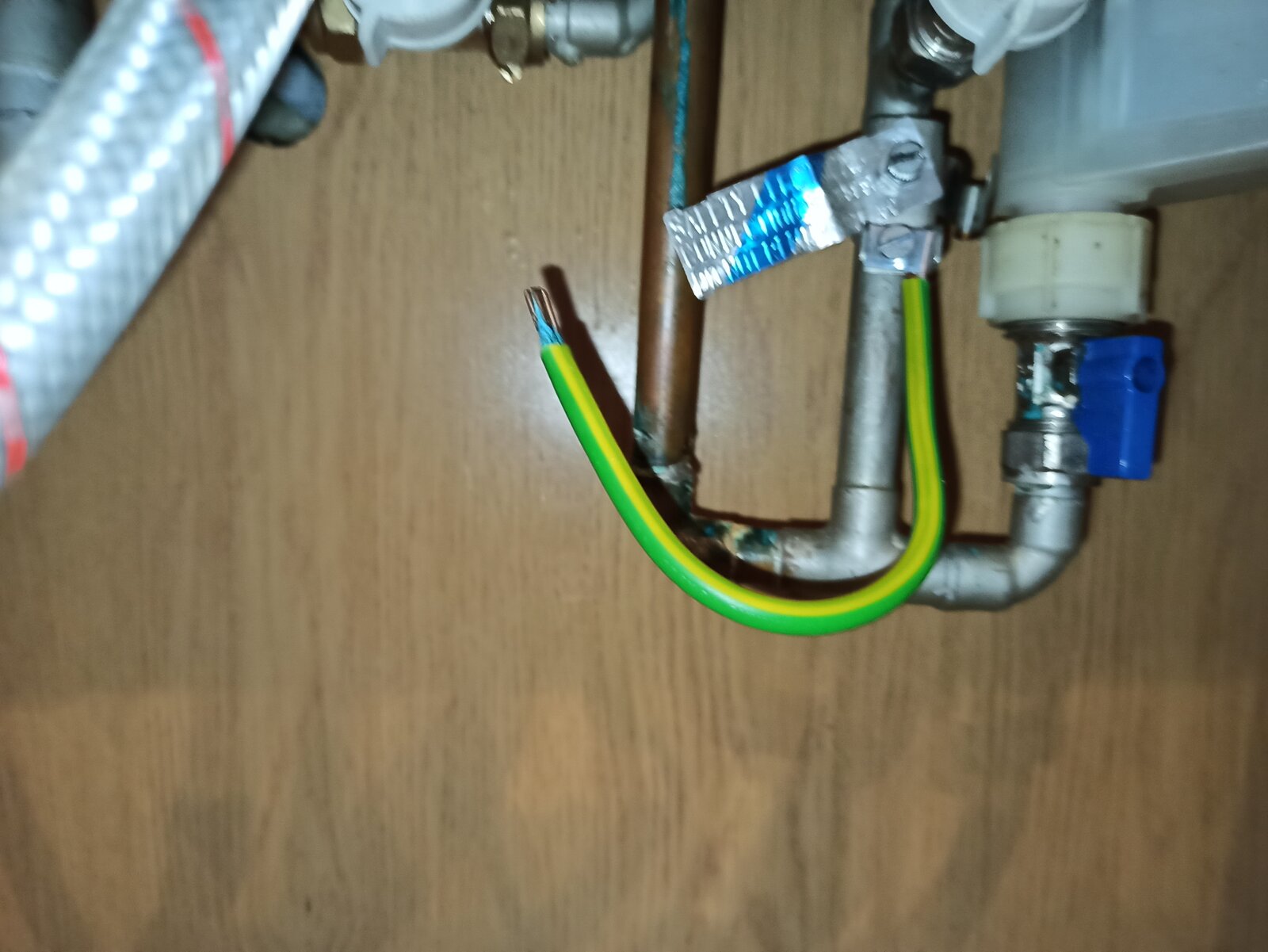 Severed ground wire under sink DIYnot Forums