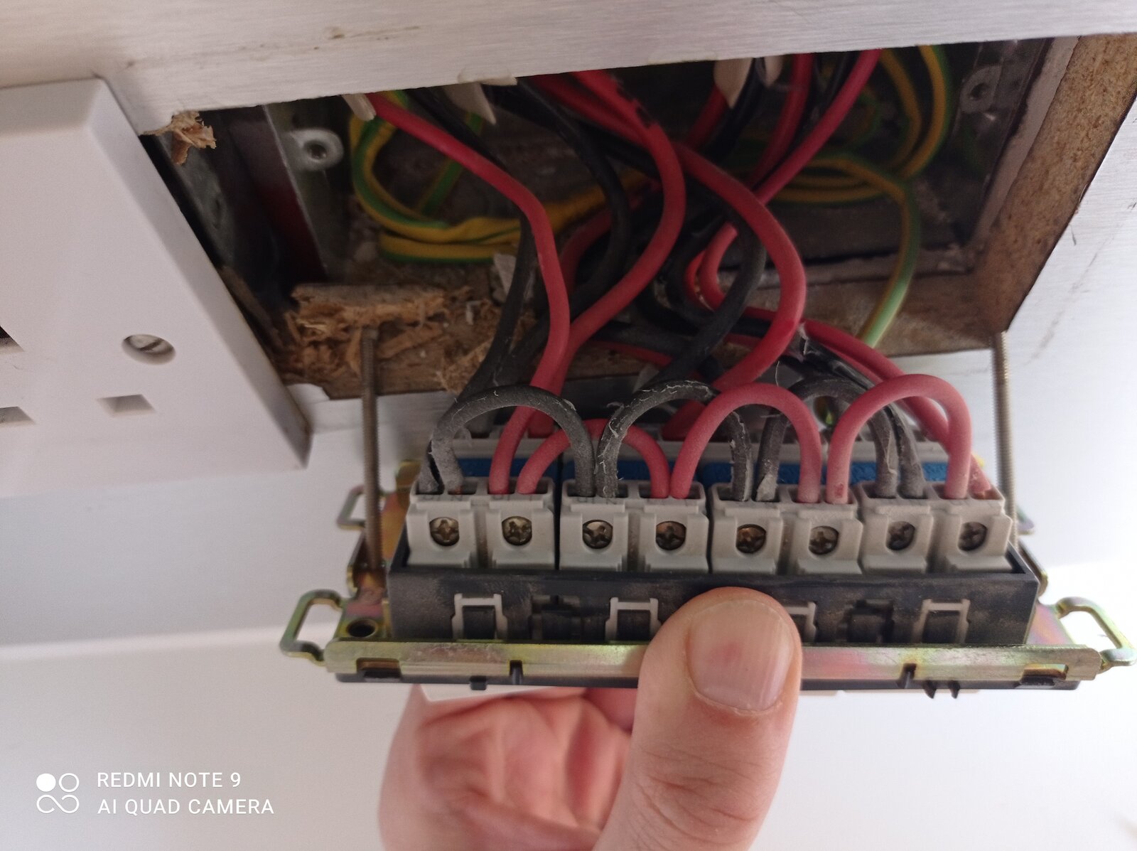 Ashley kitchen appliance isolation switches....... DIYnot Forums