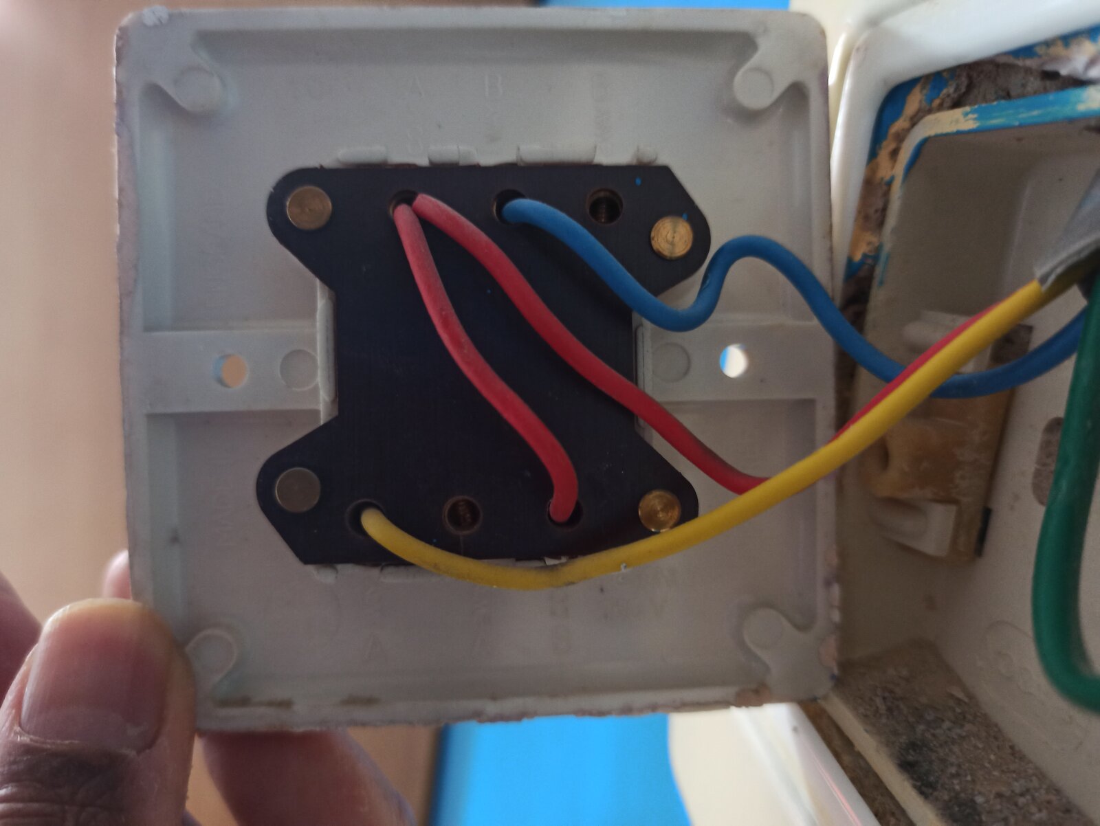 Old double light switch to new | DIYnot Forums