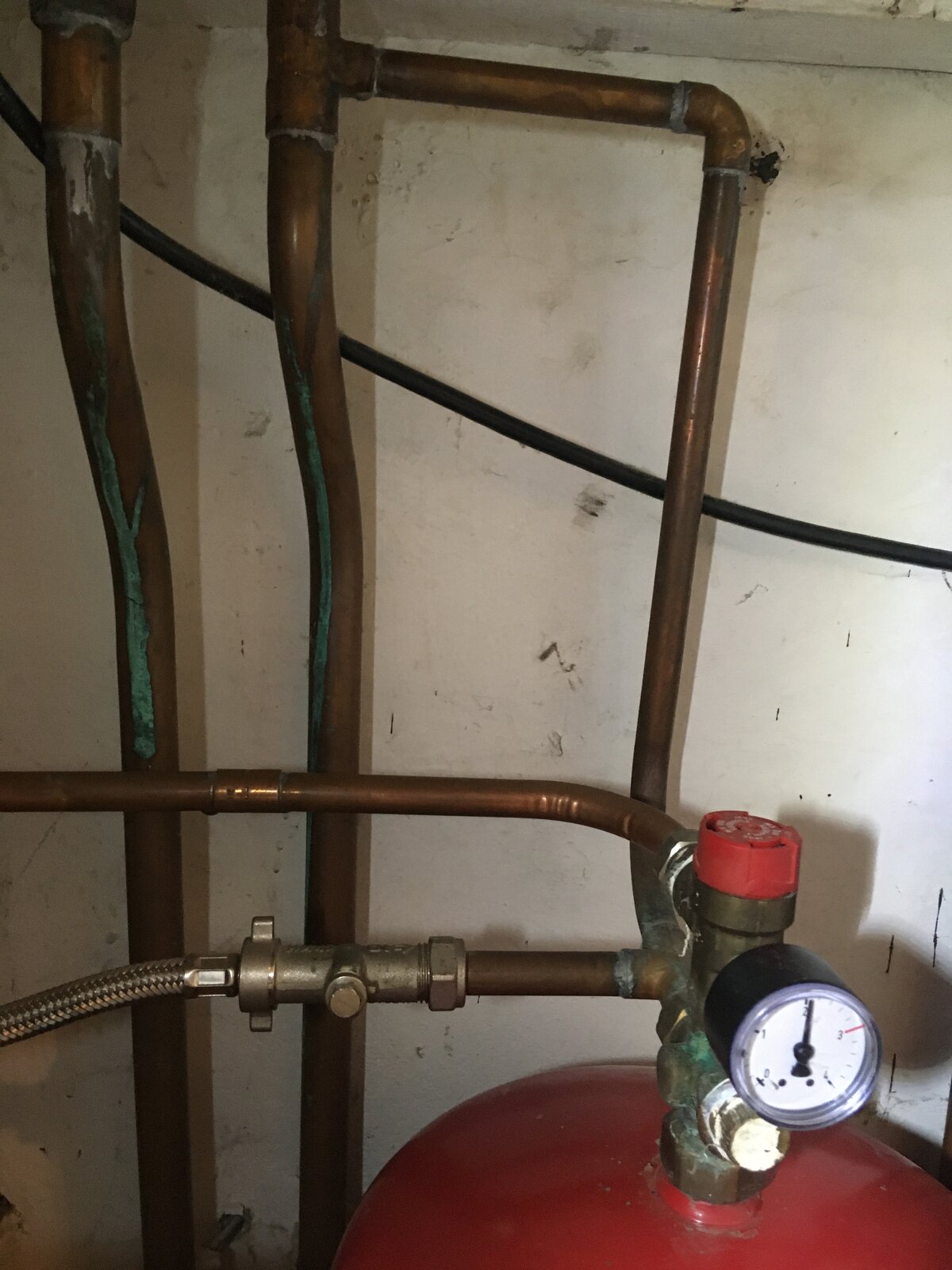 Central Heating Pressure Vessel Faulty or just 'gone flat' Page 2