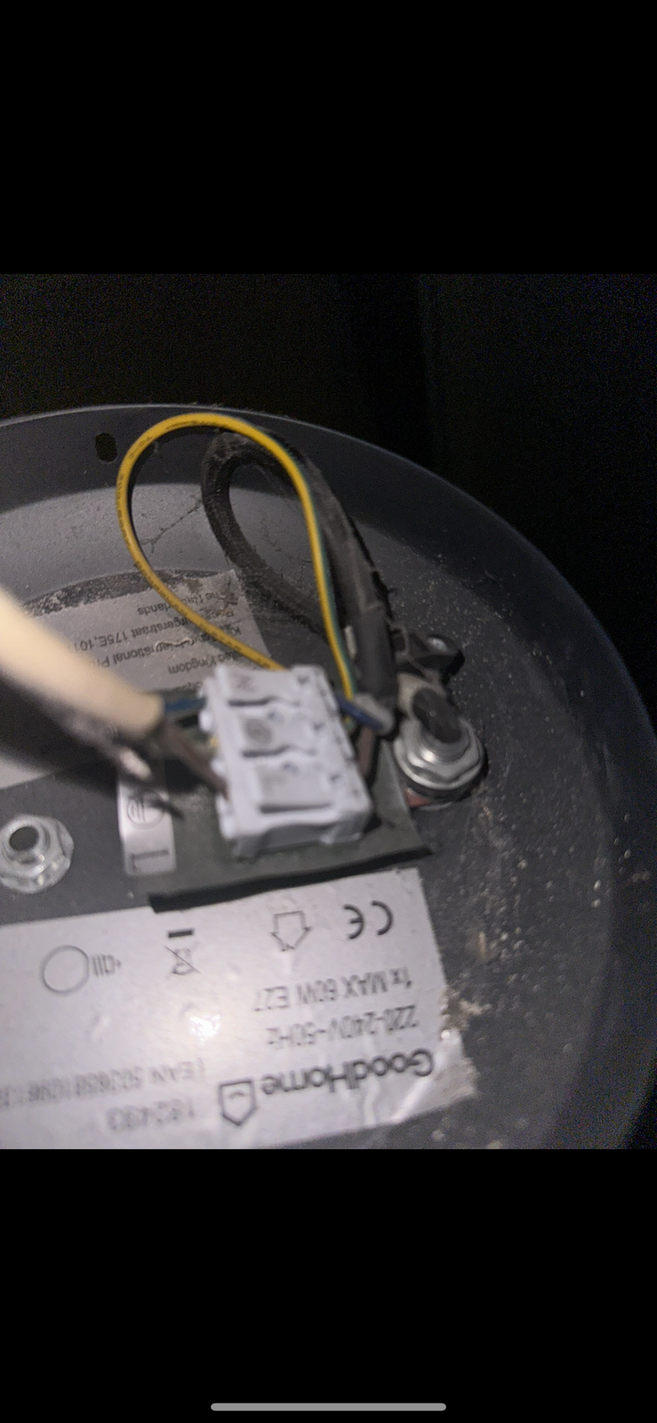 Help with how to remove wires from this box? DIYnot Forums