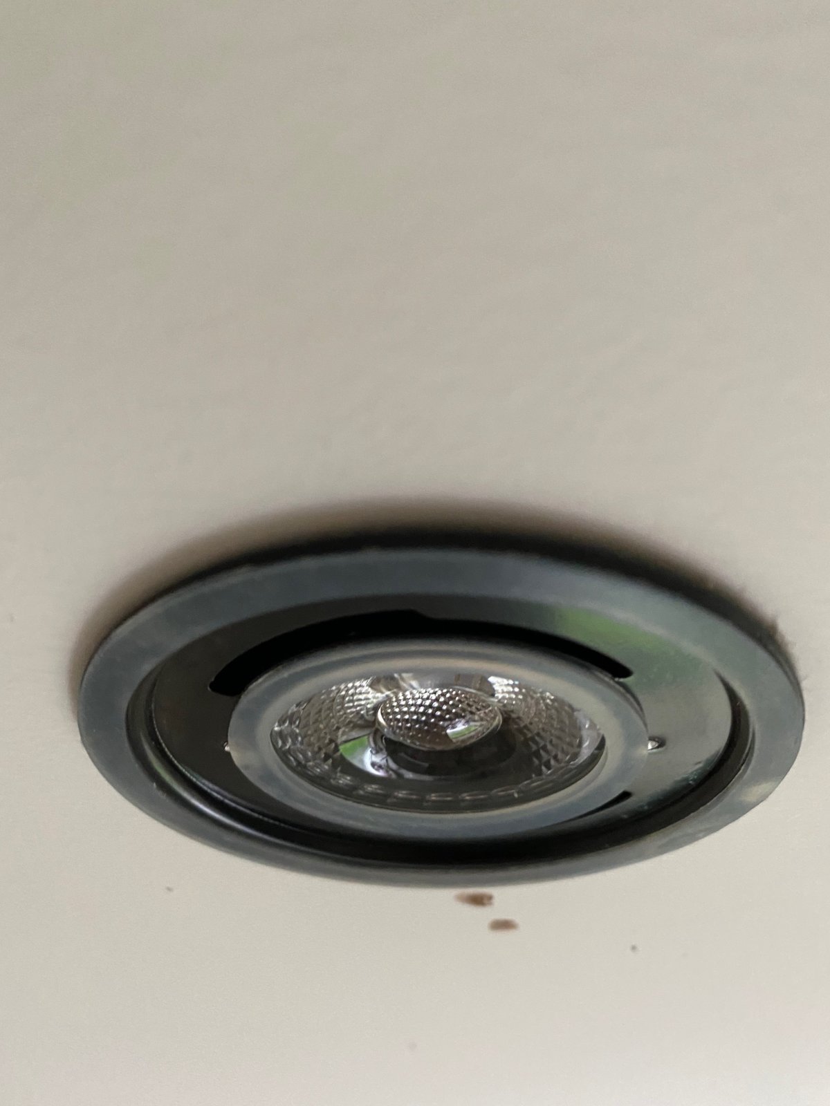Help Removing LED bathroom light DIYnot Forums