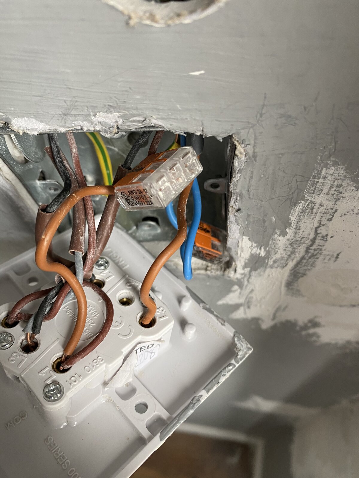 Light switch for outside light not working DIYnot Forums