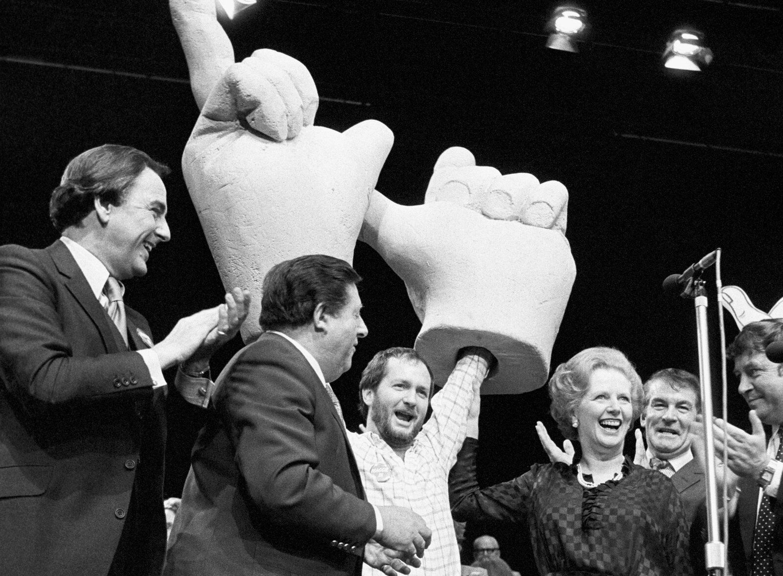 Kenny Everett Big Hands.jpg