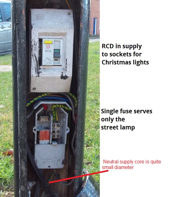 lamp post feed cable.jpg