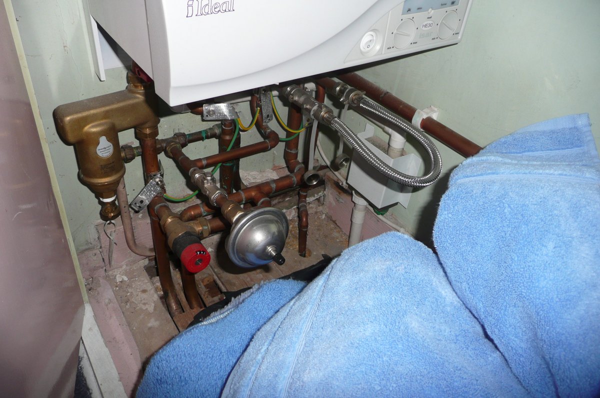 No Pressure Gauge on Combi Boiler? DIYnot Forums