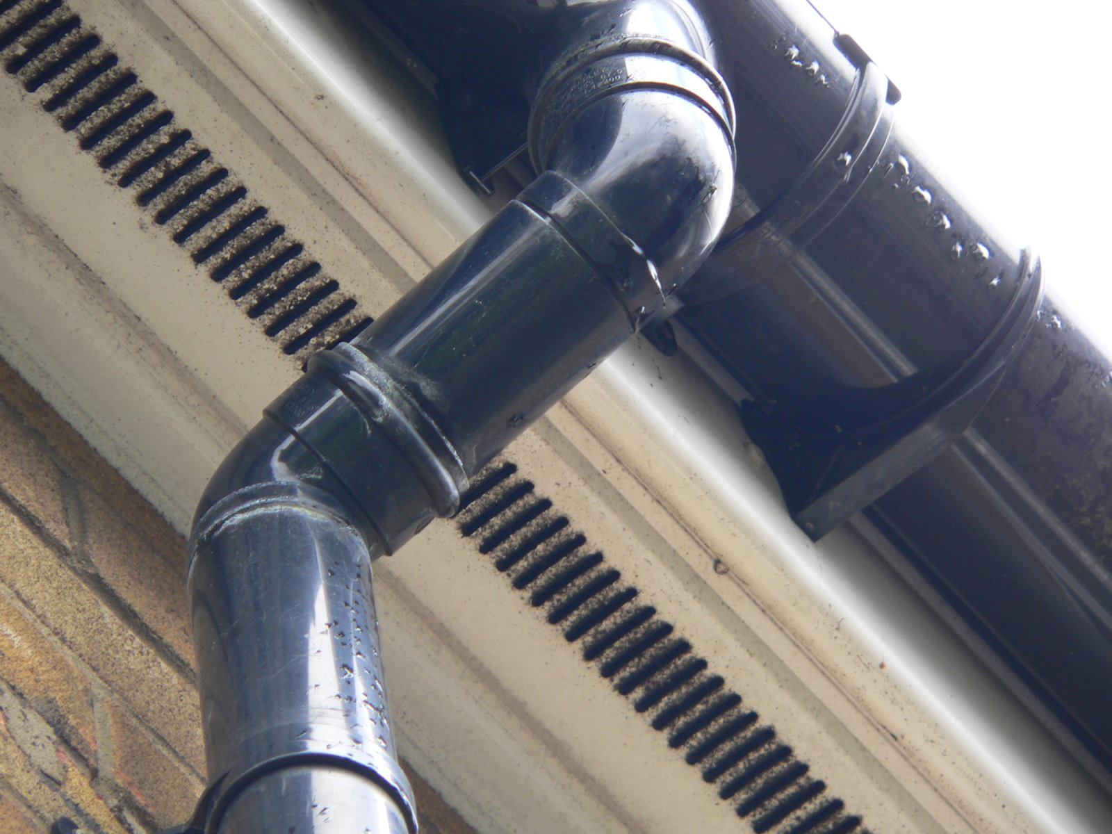 Blocked Down pipe from guttering (Plastic) DIYnot Forums