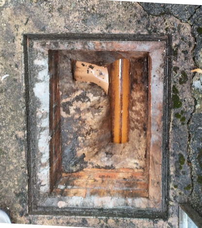 piping manhole.png