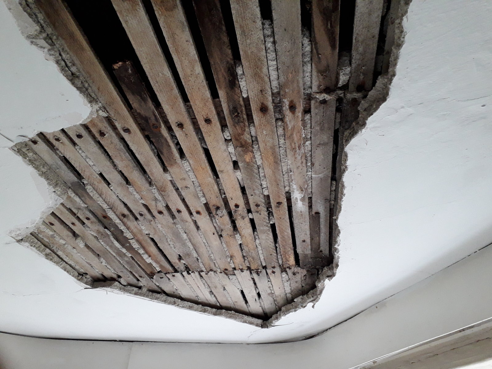 Patching a ceiling on an old house DIYnot Forums