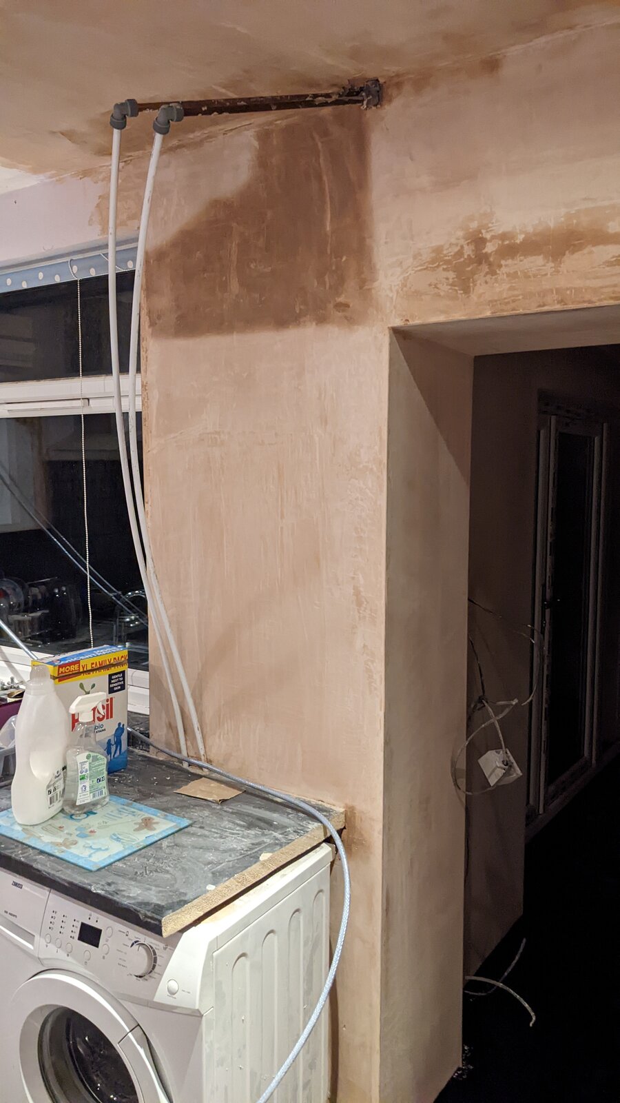 Chasing water pipes into wall opinions DIYnot Forums