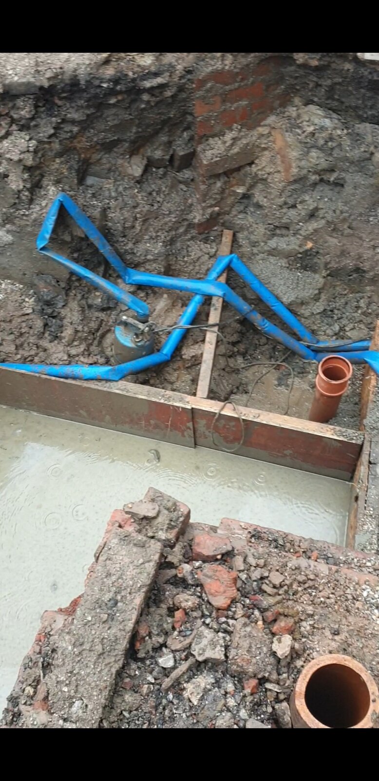 Screenshot_20211206-213354_Video Player.jpg