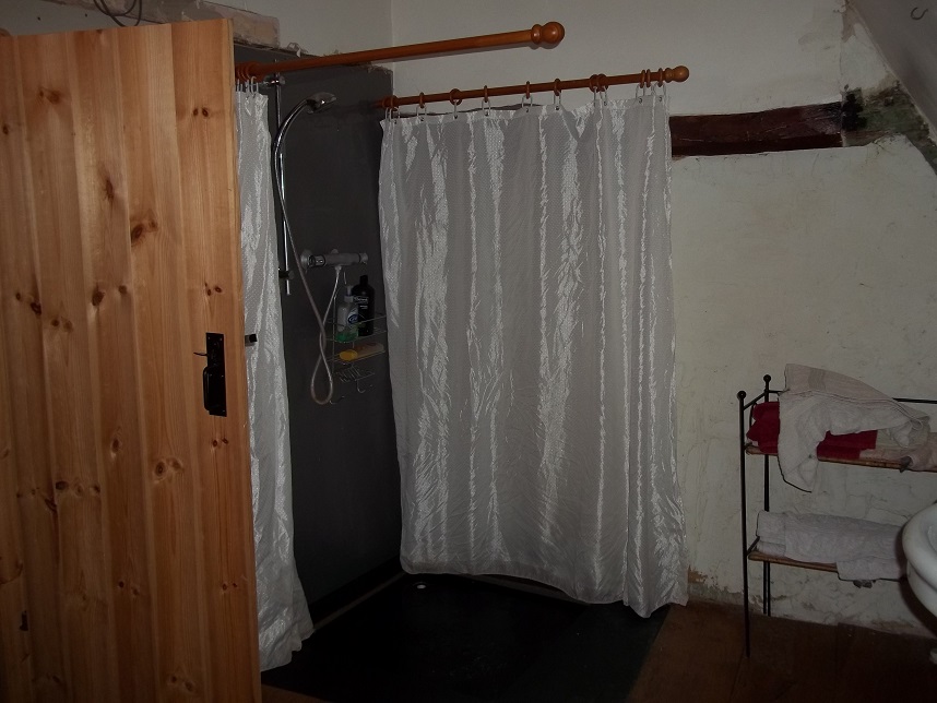 shower_a2.jpg