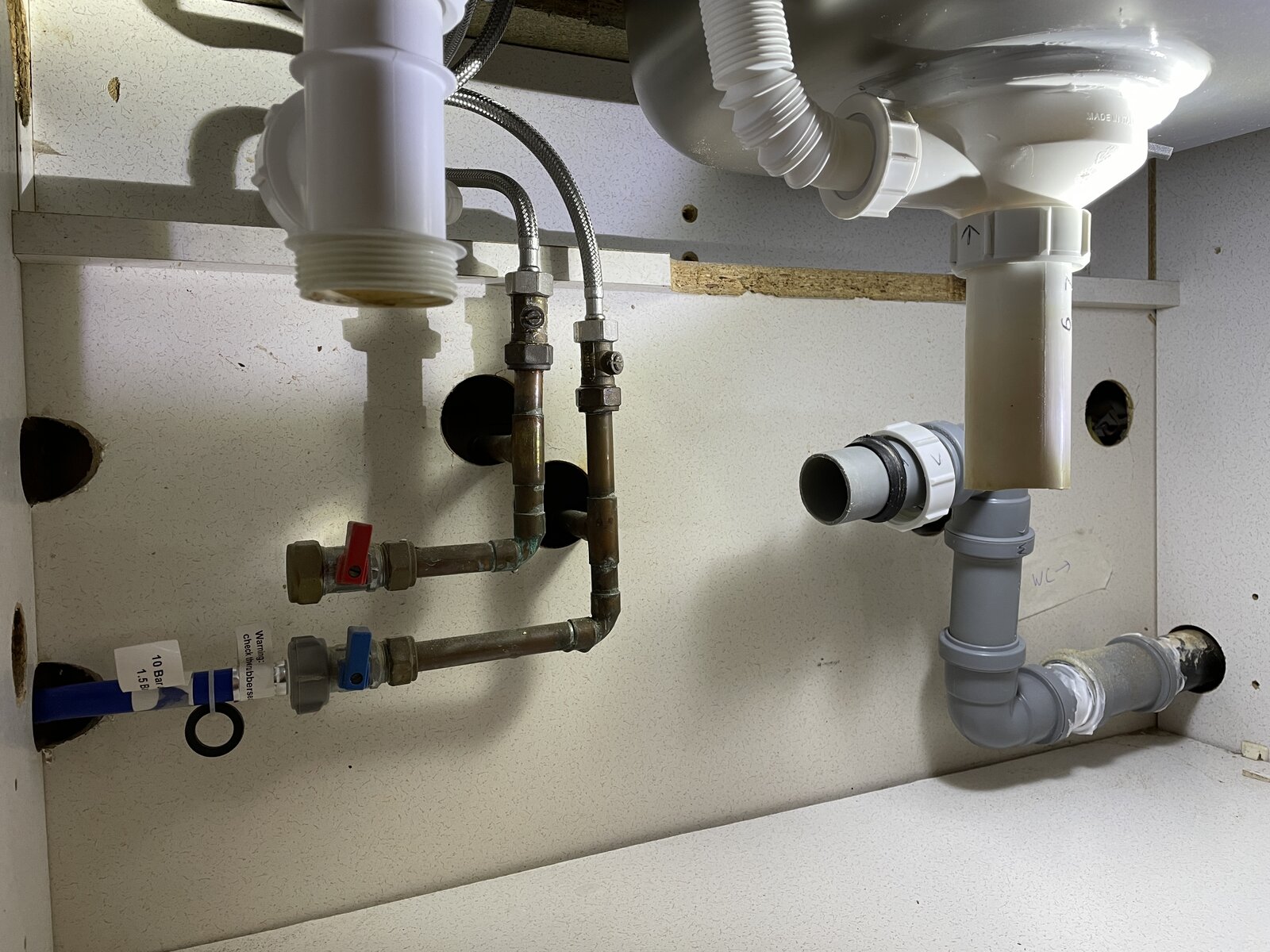 KITCHEN SINK WASTE | DIYnot Forums