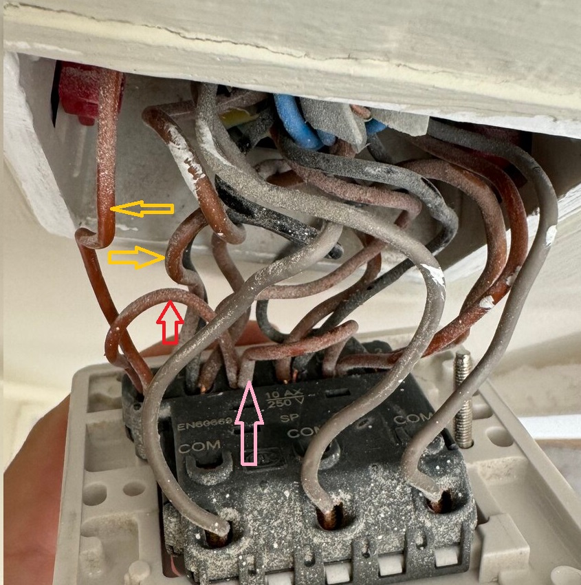 socket the other side2.jpg