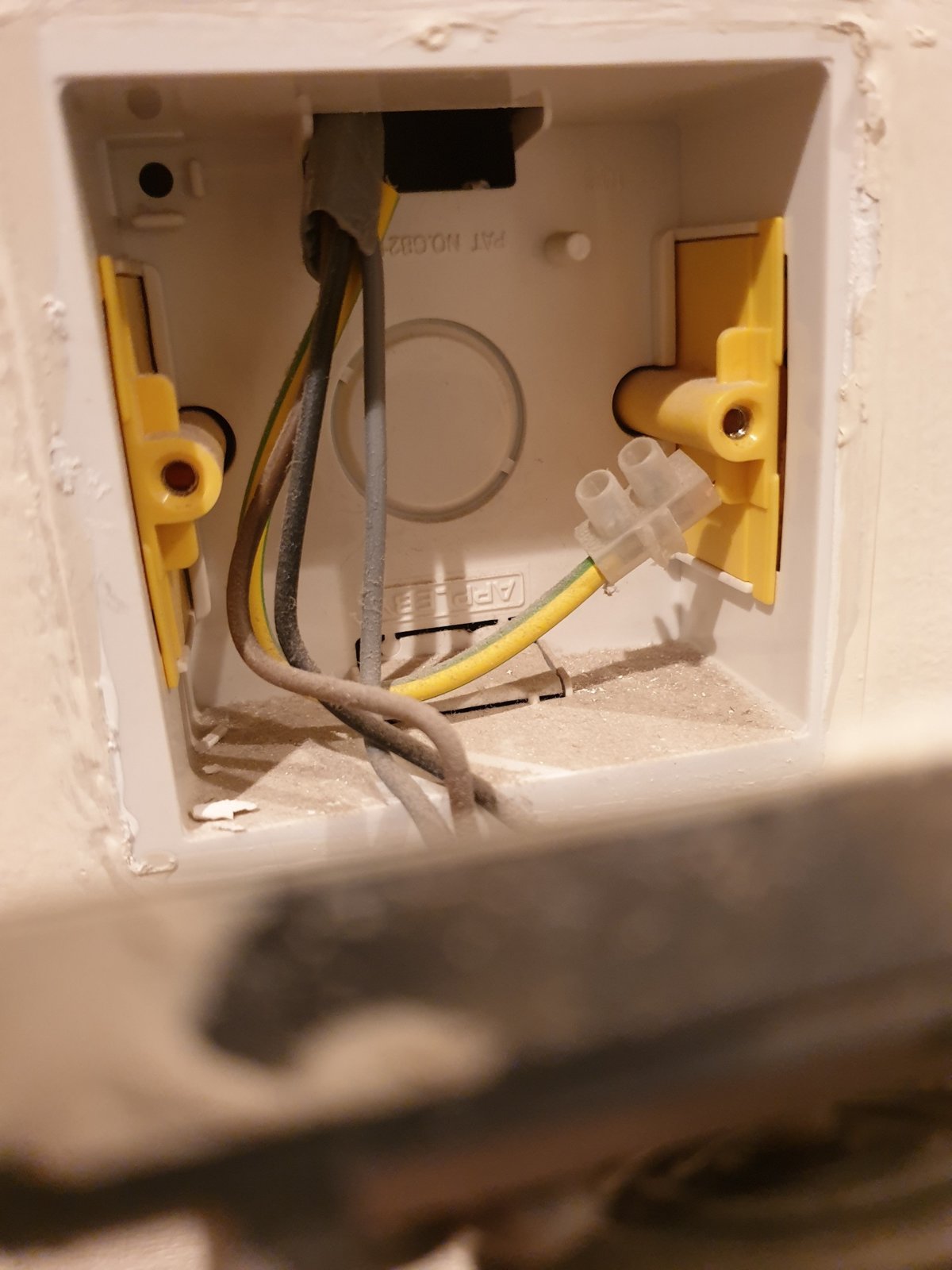 Thermostat Wiring.jpg
