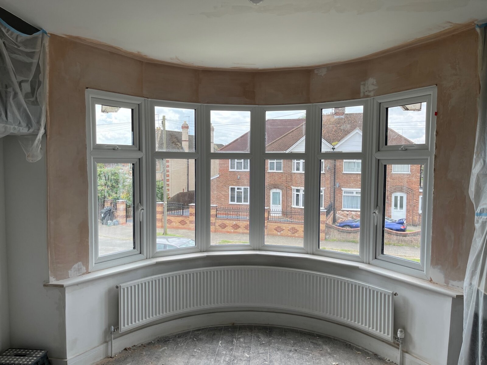 New UPVC Window frame bowed / warped DIYnot Forums