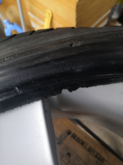 tyre-bead-disaster.jpg
