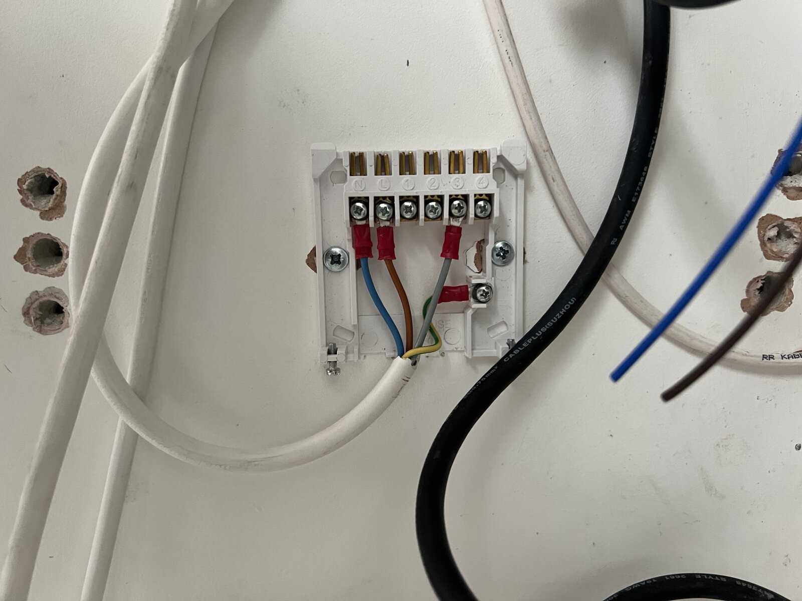 UFH controller 1.jpg