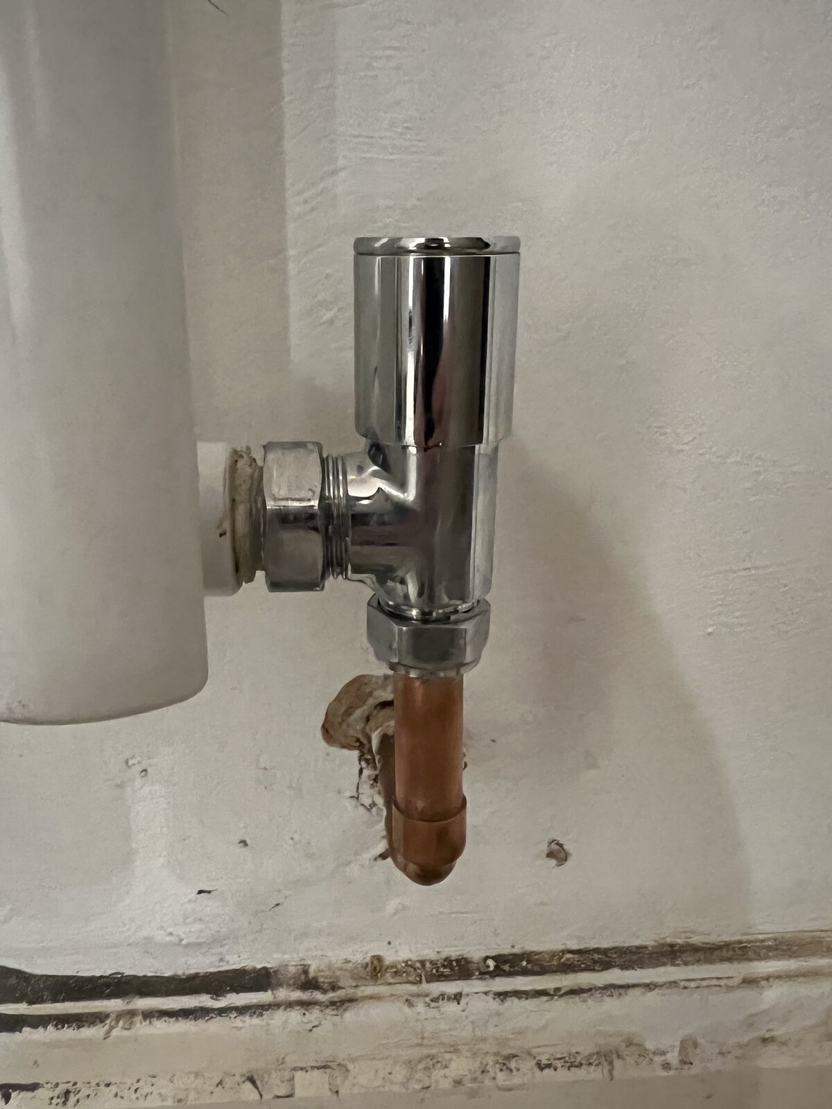 Vertical radiator banging (another thread) DIYnot Forums