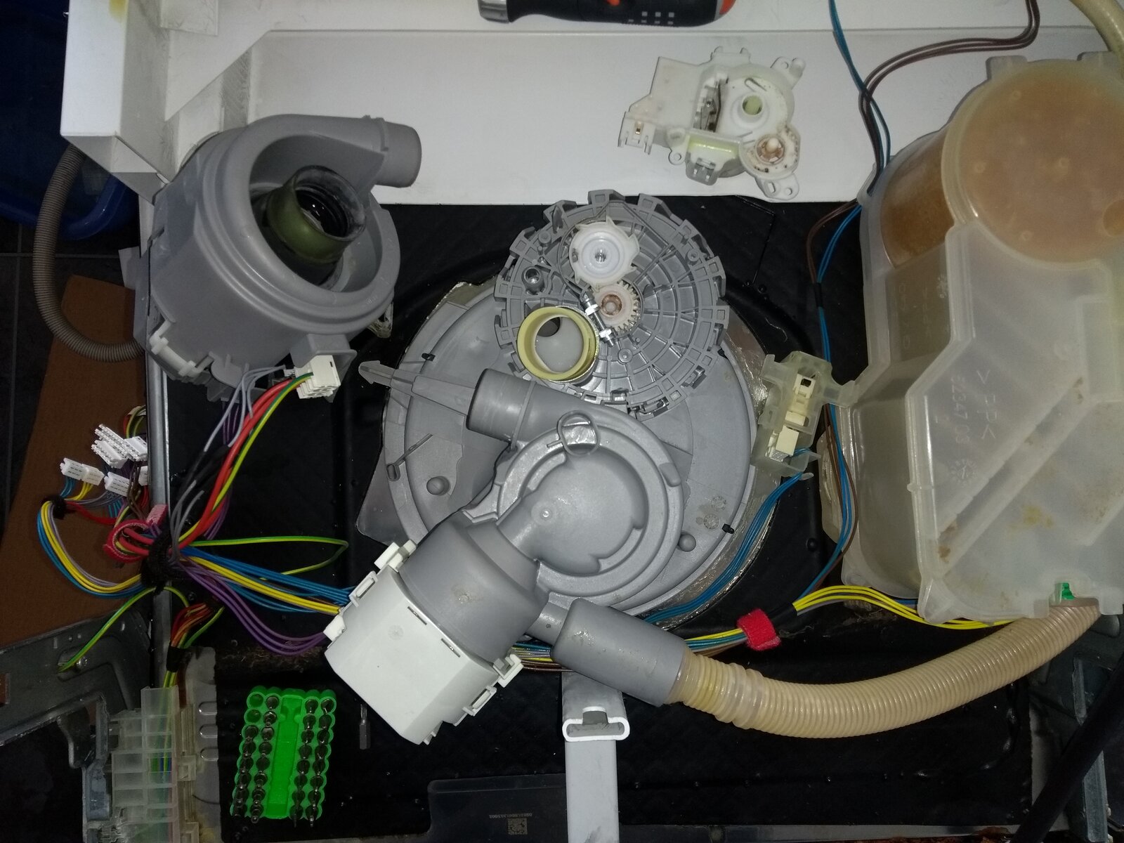 Water distribution leak 2.jpg