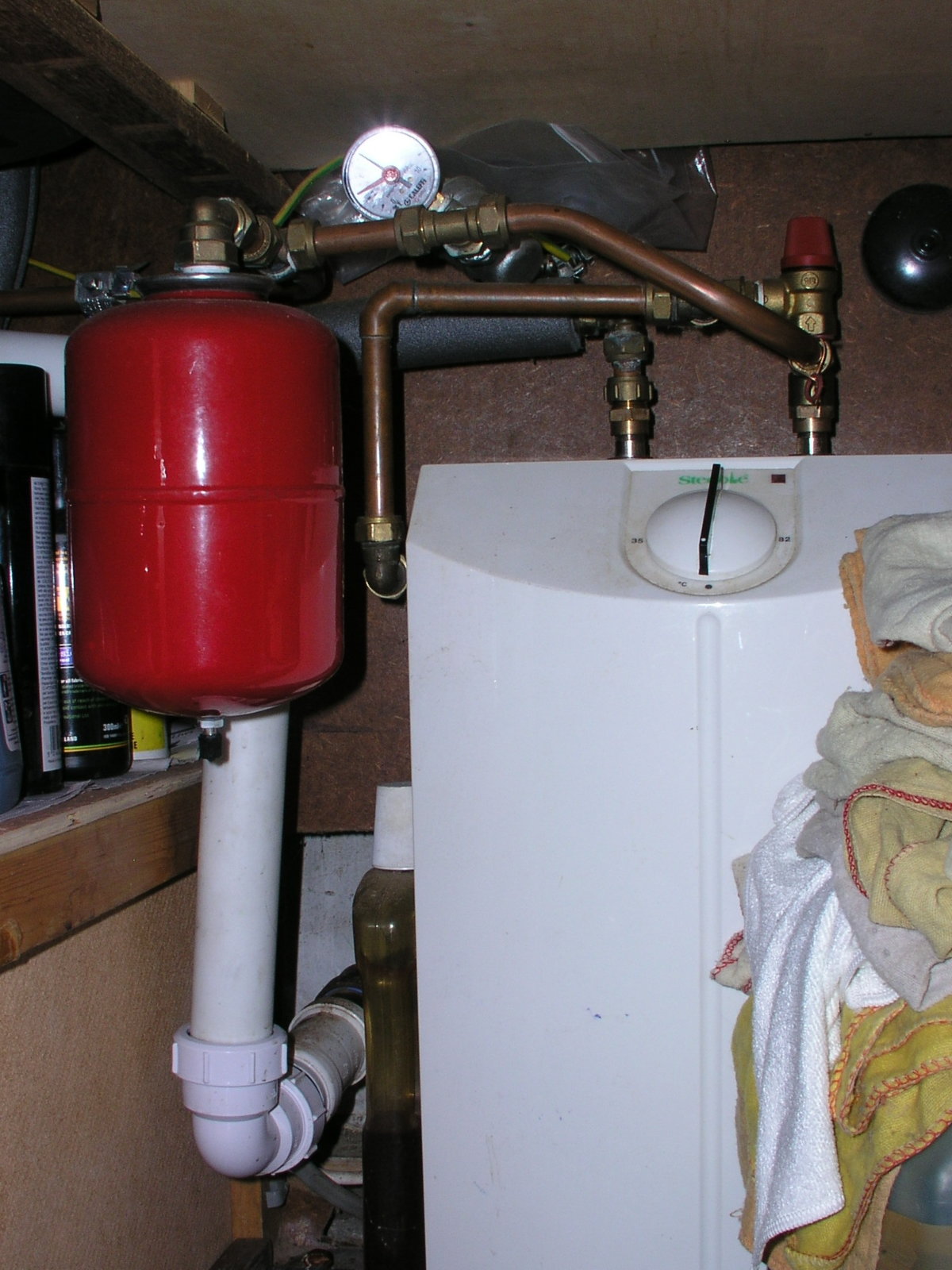 Water heater....JPG