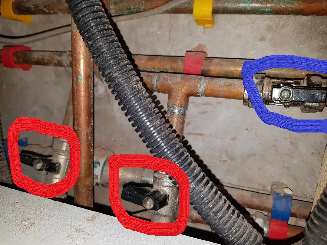 Watter pipes fro boiler and heating.jpg