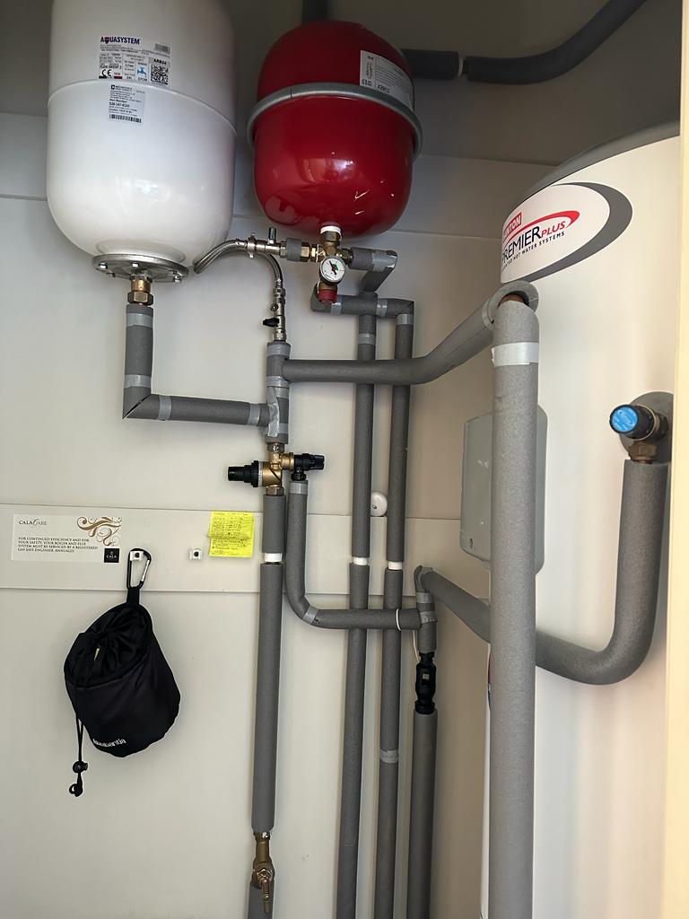 WhatsApp Image 2023-04-19 at 14.38.30.jpg