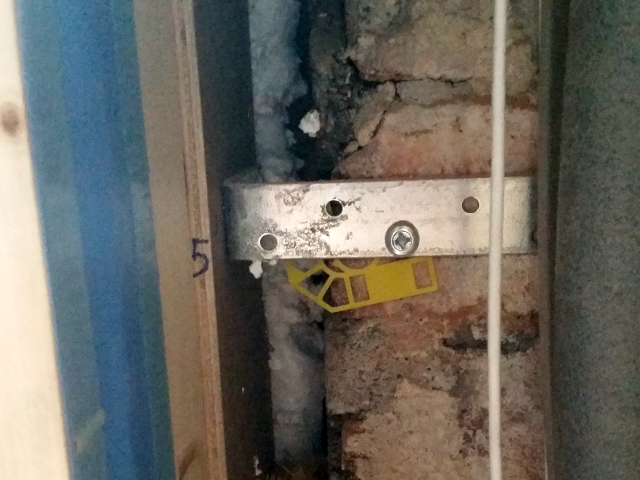 Window Fixing Strap 001_01.png