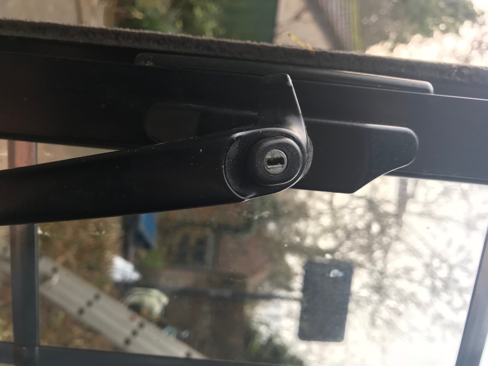 window lock.jpg